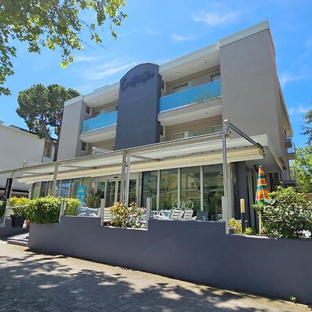 Hotel Costanza Cesenatico Esterno foto