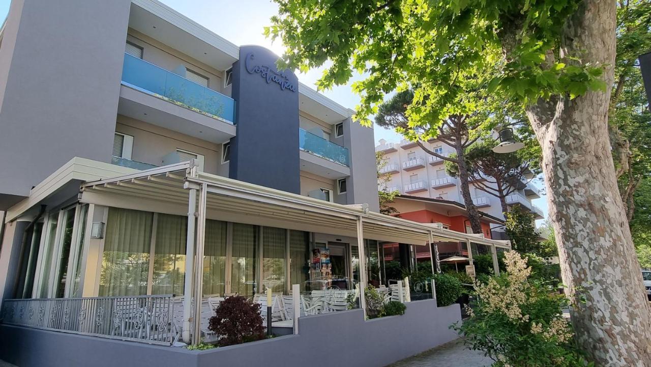 Hotel Costanza Cesenatico Esterno foto