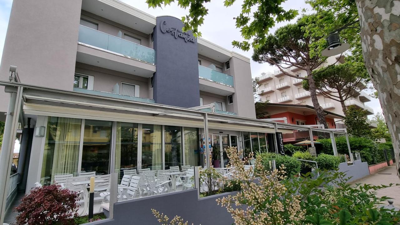 Hotel Costanza Cesenatico Esterno foto
