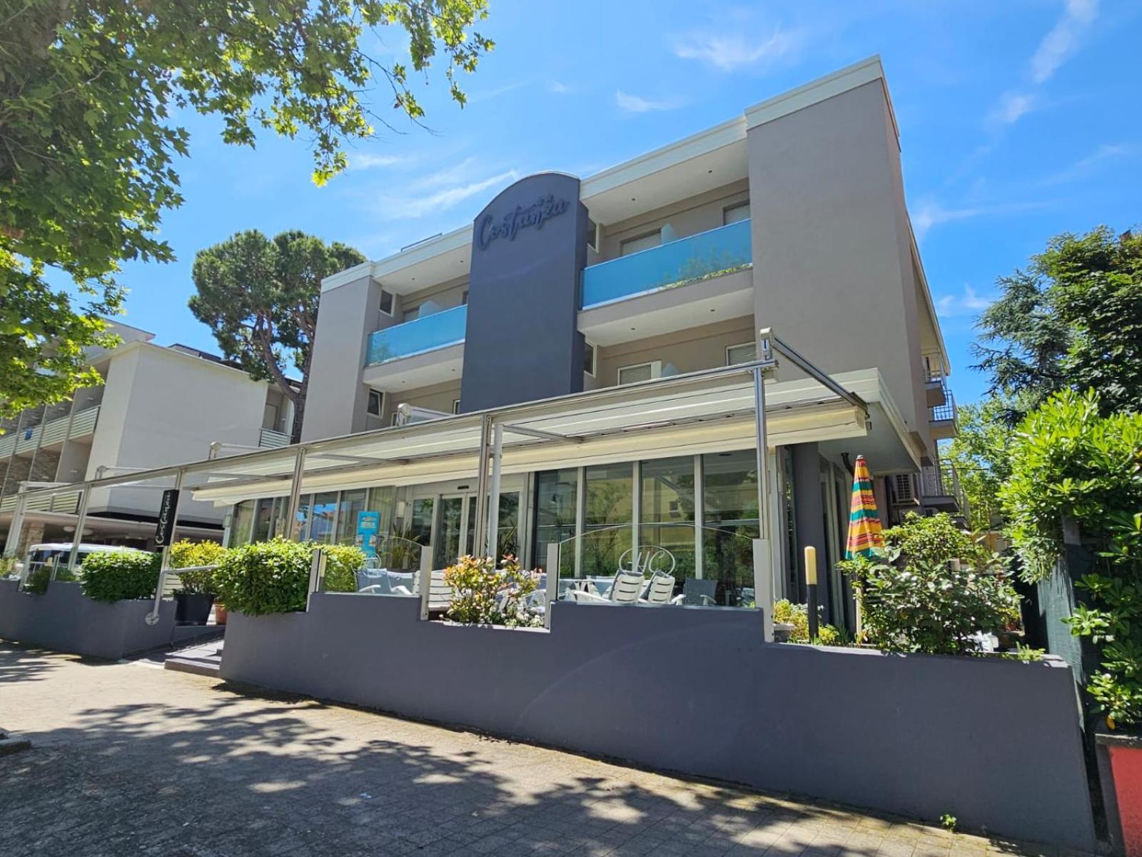 Hotel Costanza Cesenatico Esterno foto
